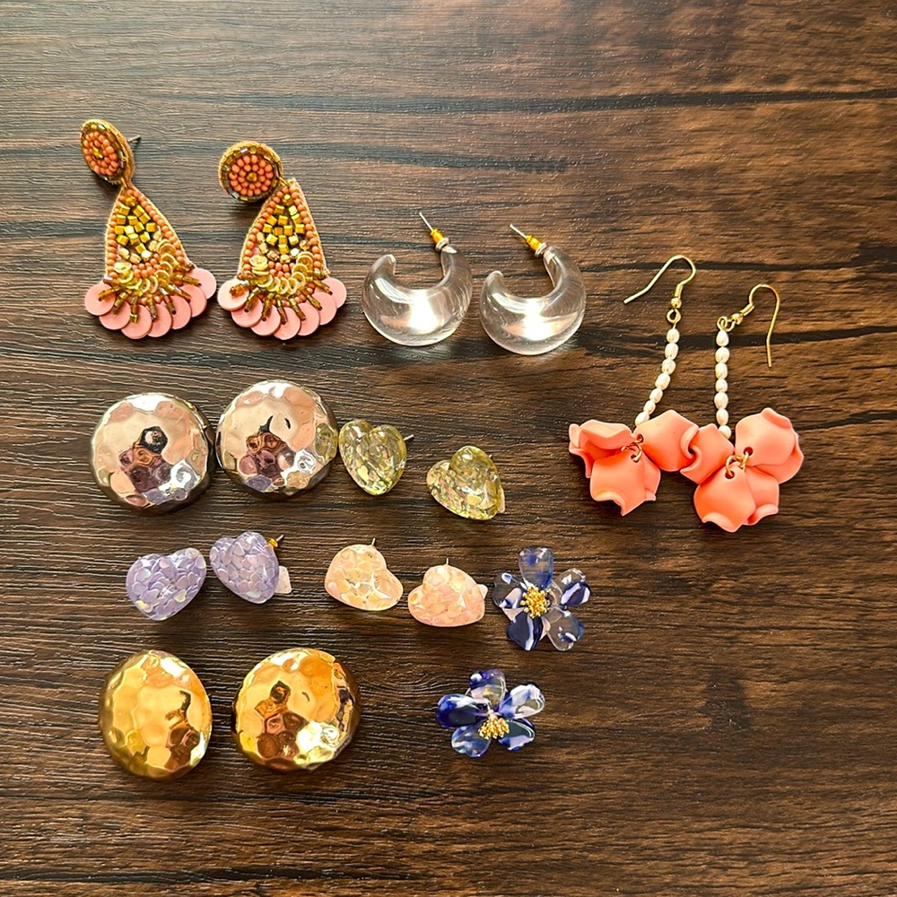 Set of earrings